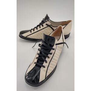 Amalfi Italian women’s driving Shoe Ivory / black patten women's size 7.5 Narrow